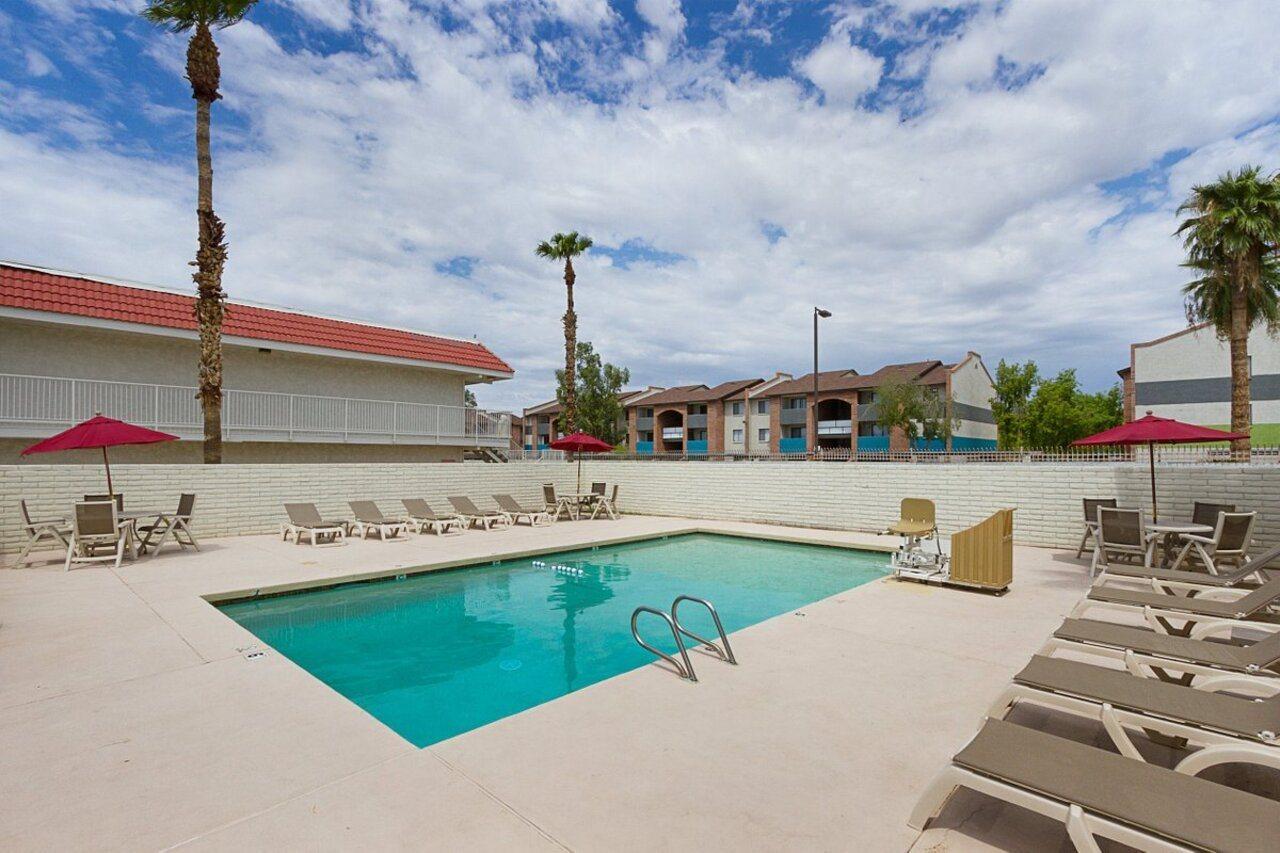 Red Roof Inn Phoenix- Midtown Dış mekan fotoğraf