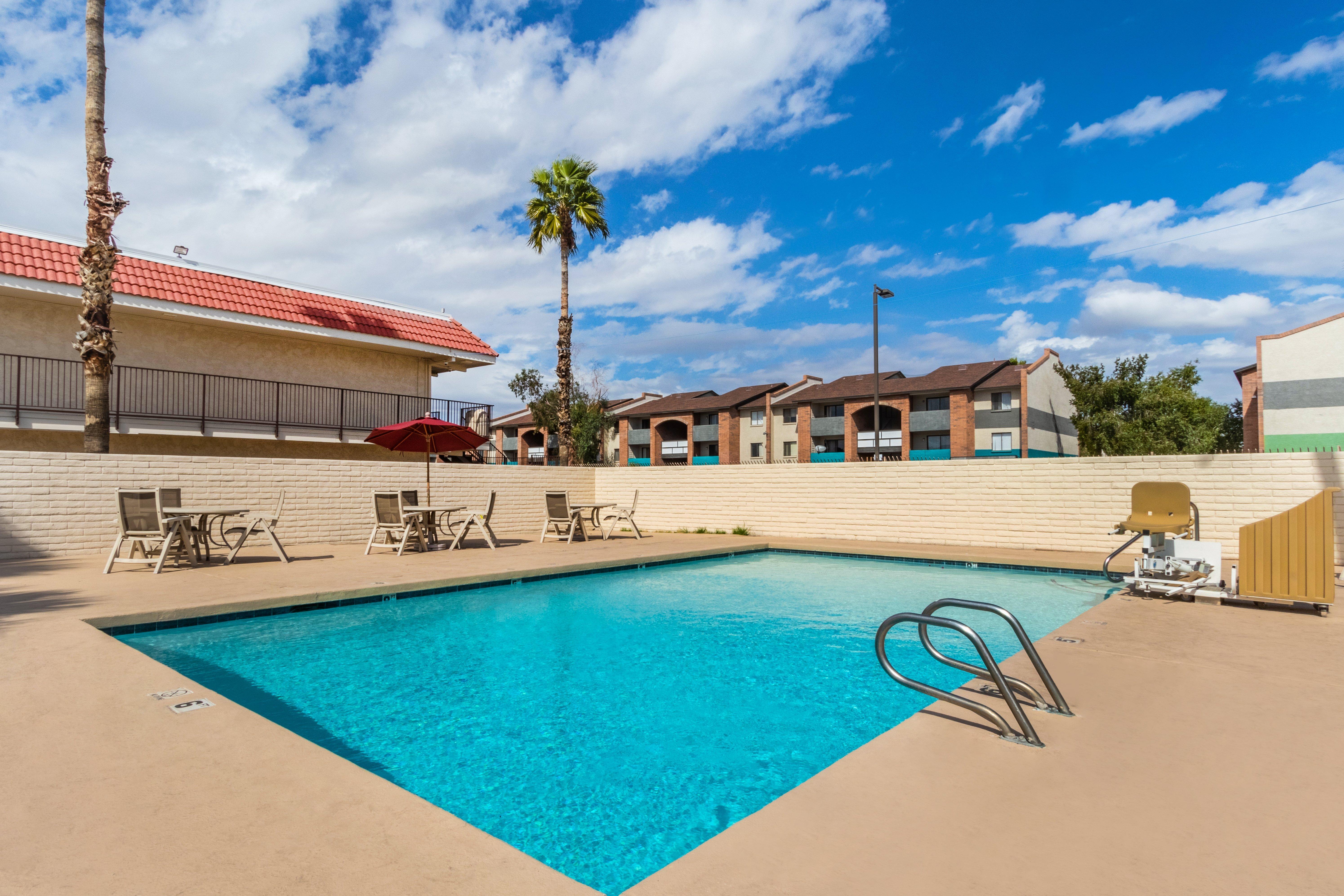 Red Roof Inn Phoenix- Midtown Dış mekan fotoğraf