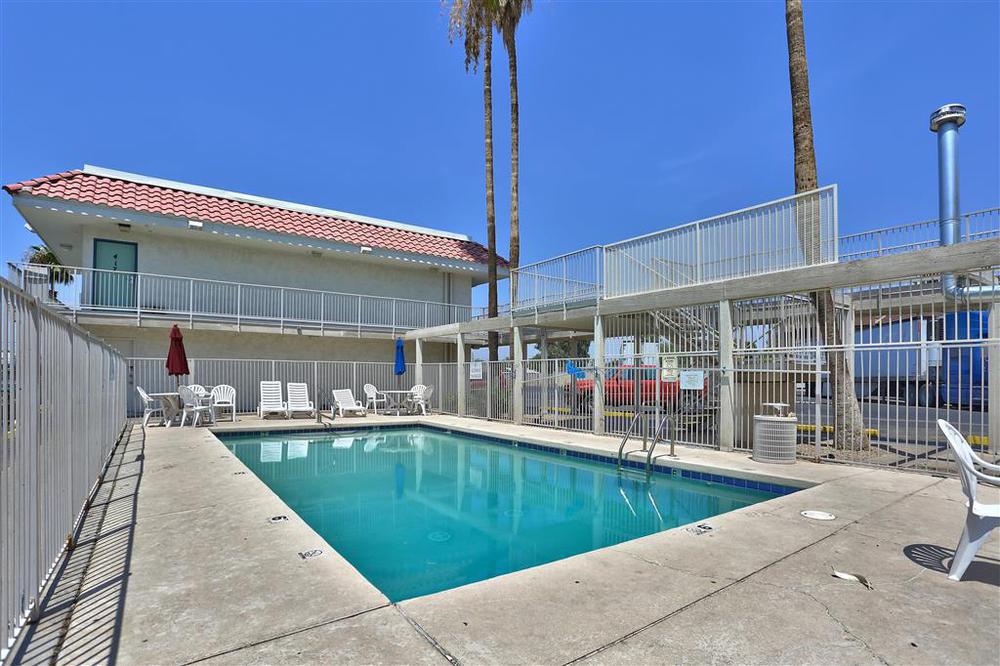 Red Roof Inn Phoenix- Midtown Konforlar fotoğraf
