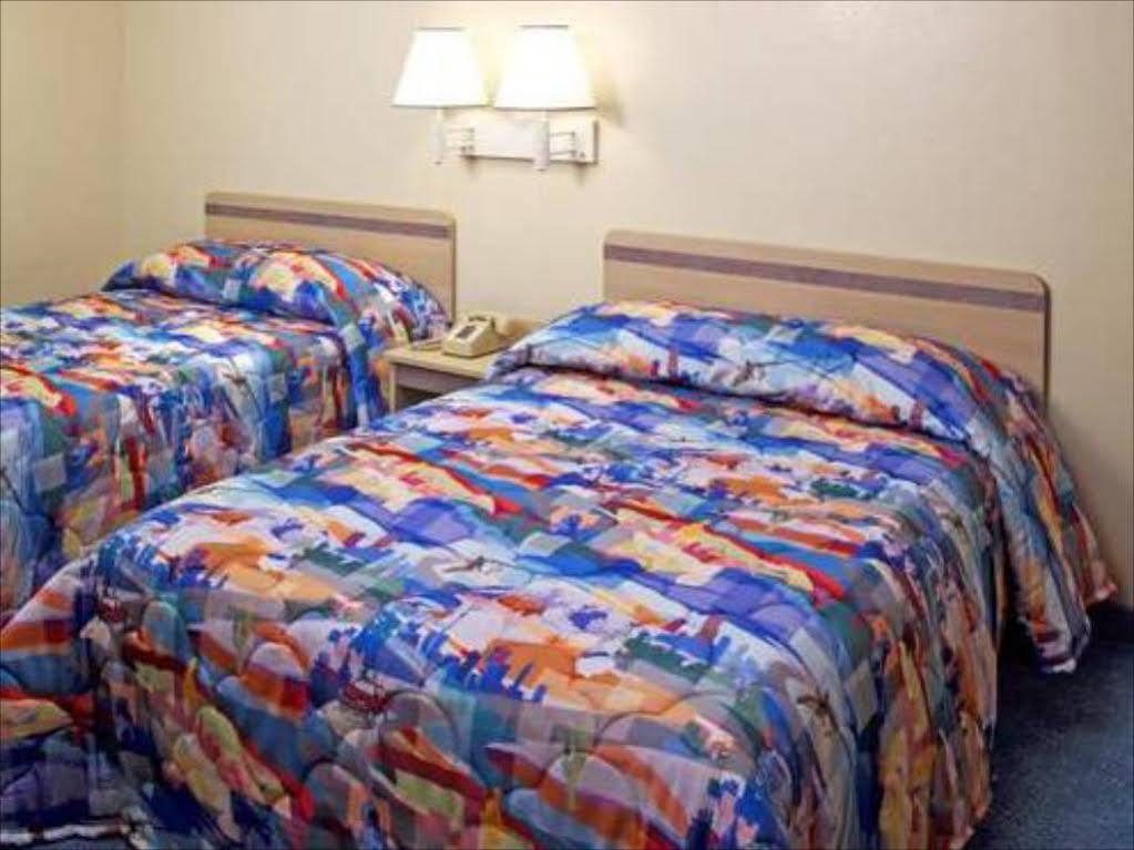 Red Roof Inn Phoenix- Midtown Dış mekan fotoğraf